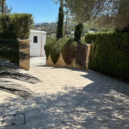 Valencia Grove