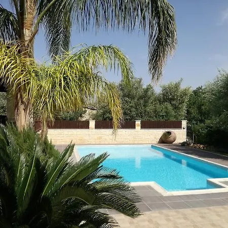 Villa Valencia Grove Miliou