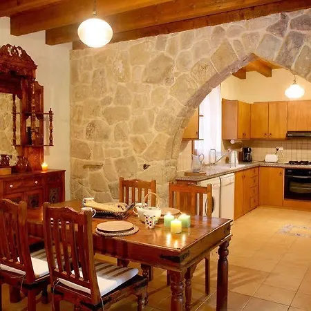 Villa Valencia Grove