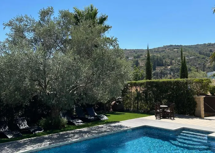 Villa Valencia Grove Miliou