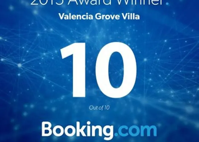 Valencia Grove Villa *