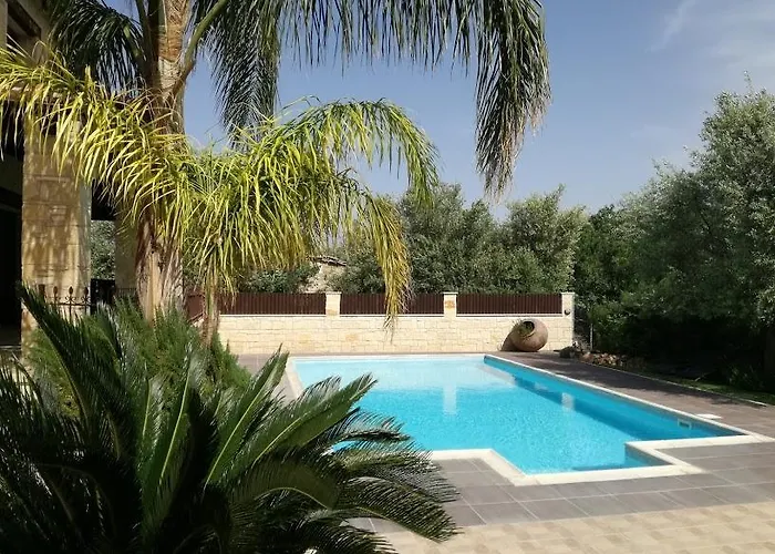 Villa Valencia Grove Miliou