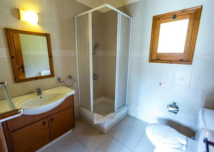 Villa Valencia Grove